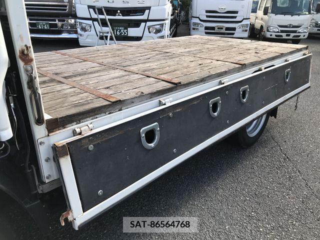 Isuzu ELF TRUCK 2018-01 353725-10