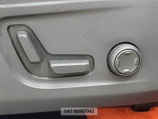 Volvo XC40 2018-07 290660-11