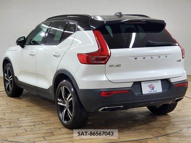 Volvo XC40 2018-07 290660-14