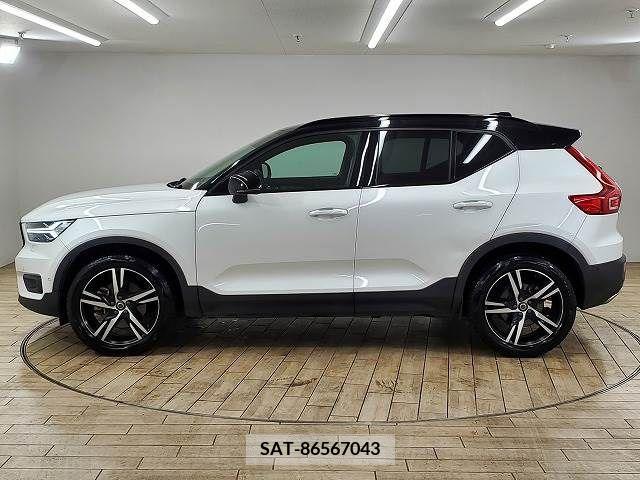 Volvo XC40 2018-07 290660-16
