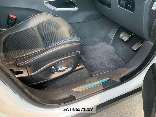 Jaguar F-PACE 2020-09 200476-12