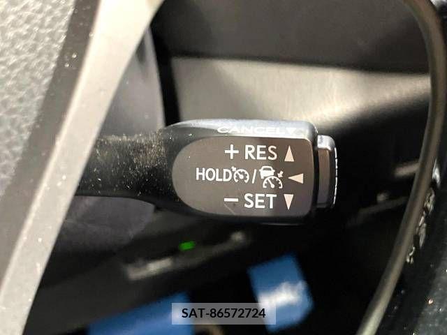 Toyota C-HR 2018-05 357807-6