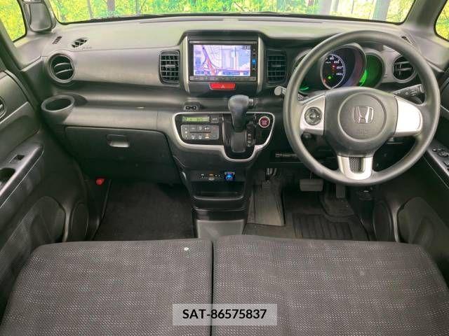 Honda N BOX 2016-02 306645-1