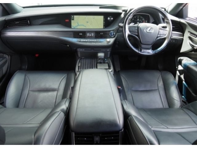 Lexus LS 2018-06 6363-11