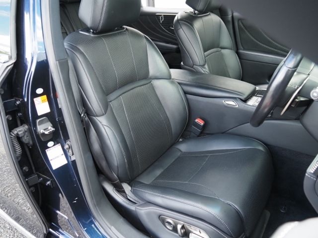 Lexus LS 2018-06 6363-12