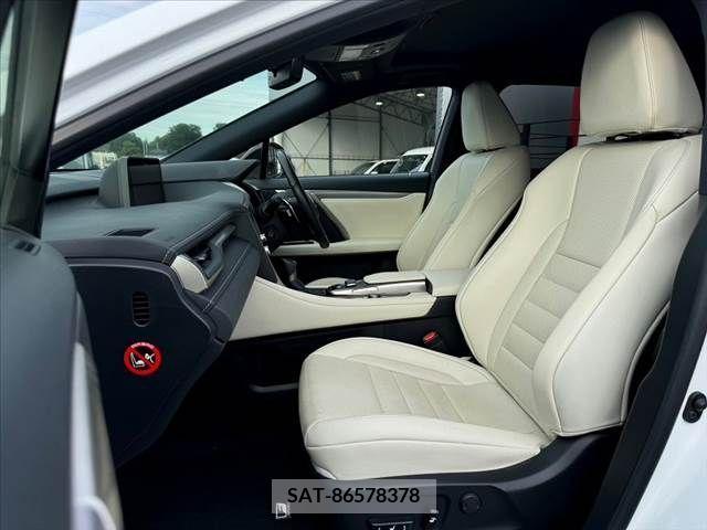 Lexus RX 2017-07 299707-16