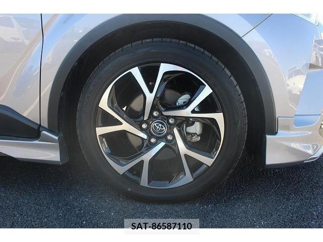 Toyota C-HR 2017-11 213234-9