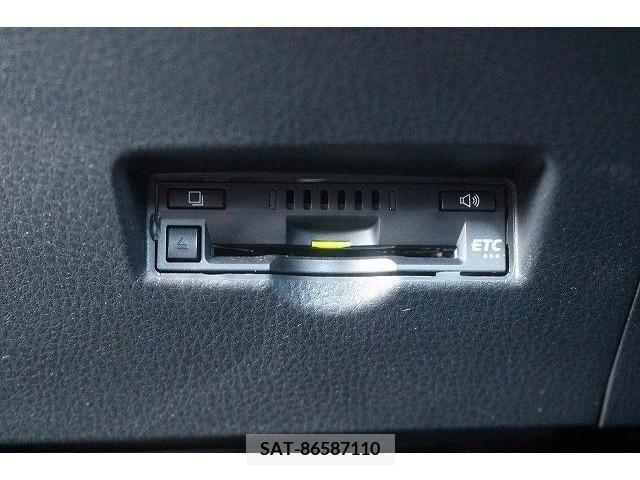 Toyota C-HR 2017-11 213234-4