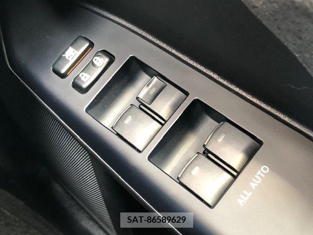 Lexus CT 2011-07 391806-22