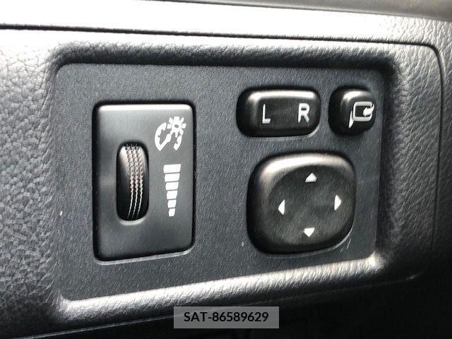 Lexus CT 2011-07 391806-16