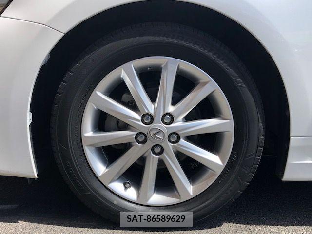 Lexus CT 2011-07 391806-26