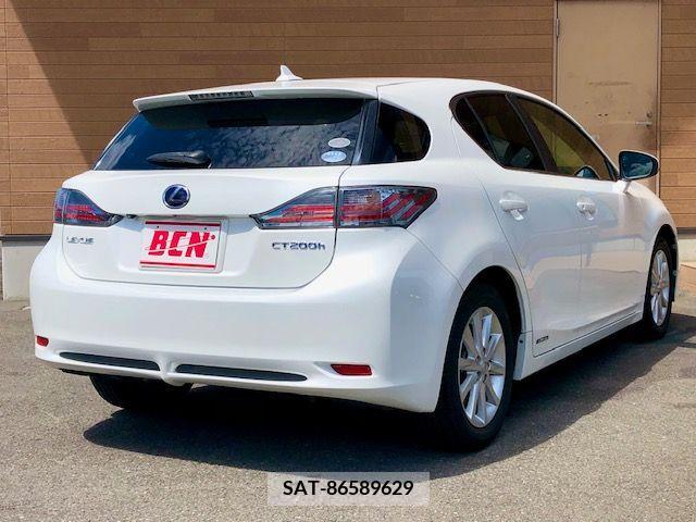 Lexus CT 2011-07 391806-2