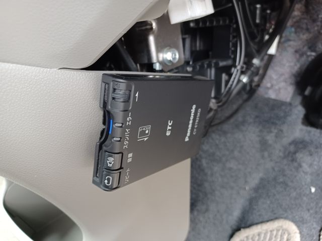 Toyota PIXIS EPOCH 2017-05 2037-7