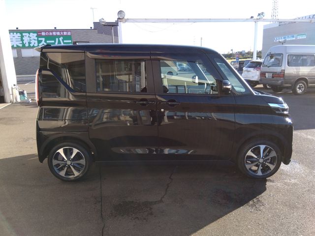 Mitsubishi EK X SPACE 2022-06 192048-3