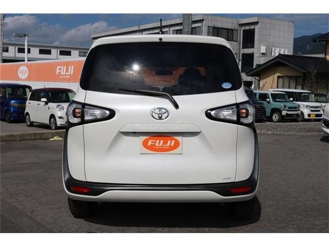 Toyota SIENTA 2018-05 23921-27