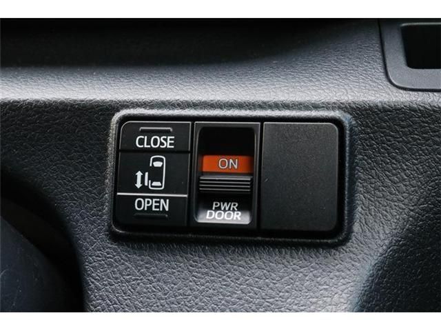 Toyota SIENTA 2018-05 23921-9