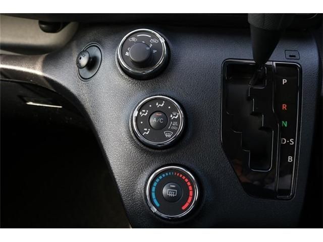 Toyota SIENTA 2018-05 23921-12
