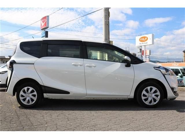 Toyota SIENTA 2018-05 23921-26