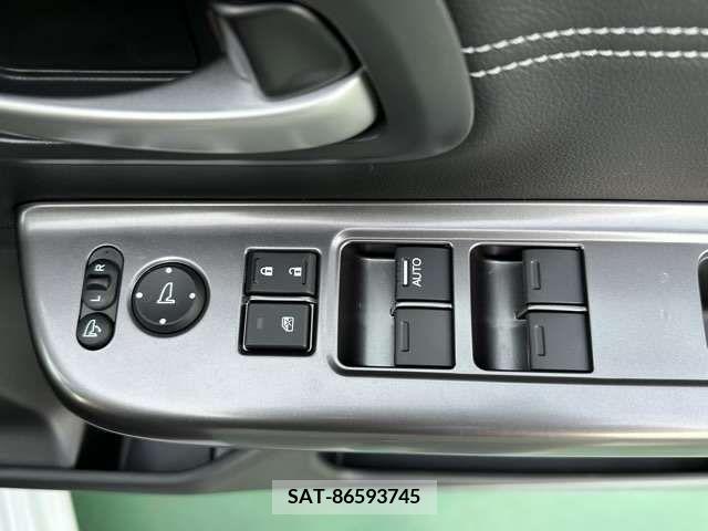 Honda FREED 2023-12 211753-15
