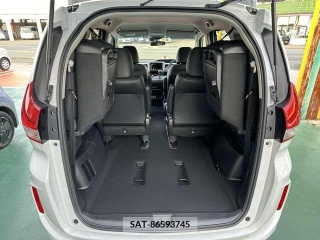 Honda FREED 2023-12 211753-12