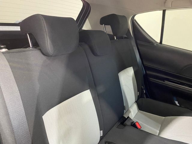 Toyota AQUA 2013-12 170-10