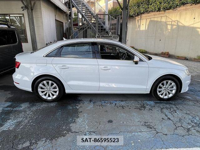 Audi A3 SEDAN 2015-06 378114-8