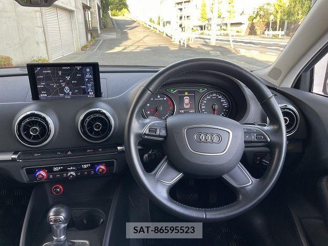 Audi A3 SEDAN 2015-06 378114-21