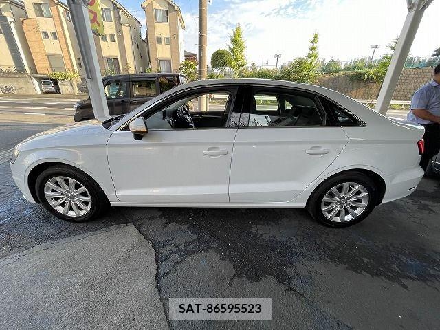 Audi A3 SEDAN 2015-06 378114-5