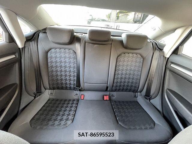 Audi A3 SEDAN 2015-06 378114-18