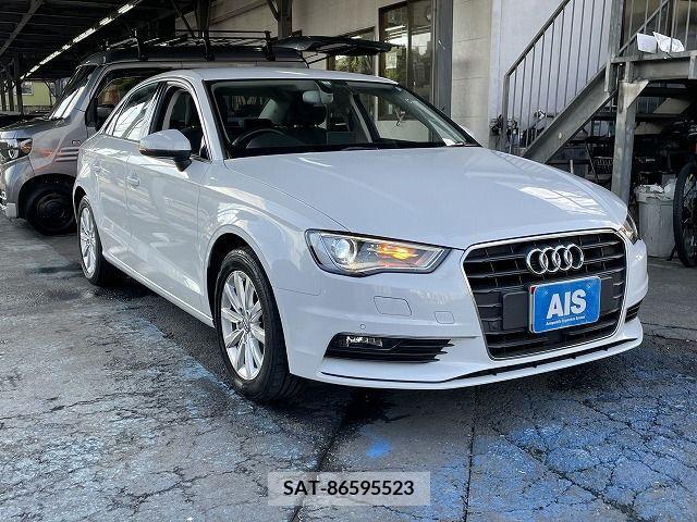 Audi A3 SEDAN 2015-06 378114-4