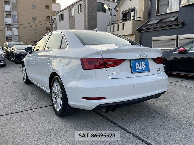Audi A3 SEDAN 2015-06 378114-2