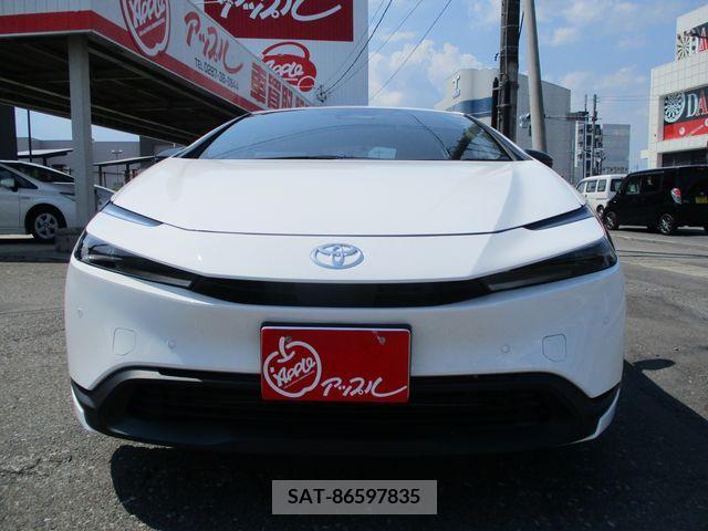 Toyota PRIUS 2023-11 322664-3