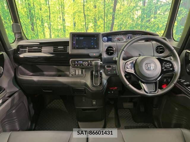 Honda N BOX CUSTOM 2022-11 364922-1