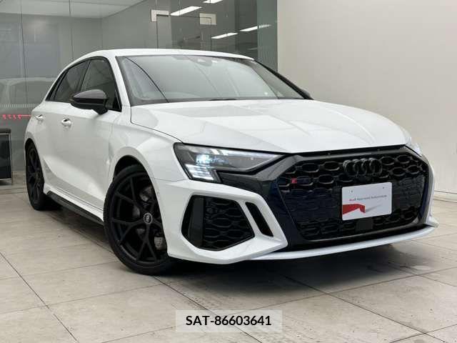 Audi RS3 SPORTBACK 2023-06 320137-4