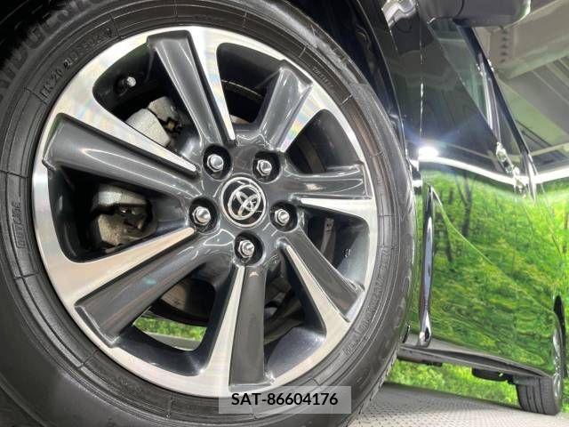 Toyota VOXY 2019-07 321626-14