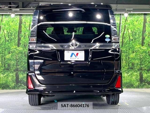 Toyota VOXY 2019-07 321626-16