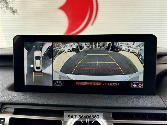 Lexus IS 2020-11 300096-3