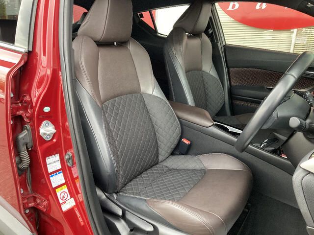 Toyota C-HR 2017-02 26628-17