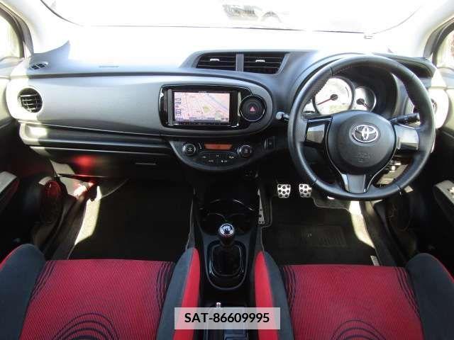 Toyota VITZ 2013-11 370125-16