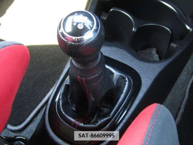 Toyota VITZ 2013-11 370125-10