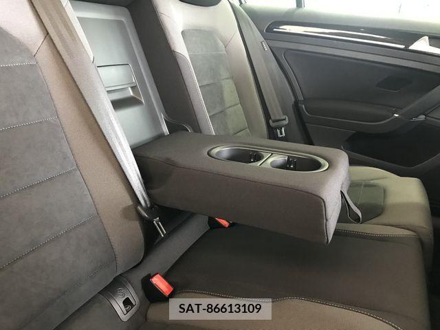 VolksWagen GOLF VARIANT 2018-06 239088-23