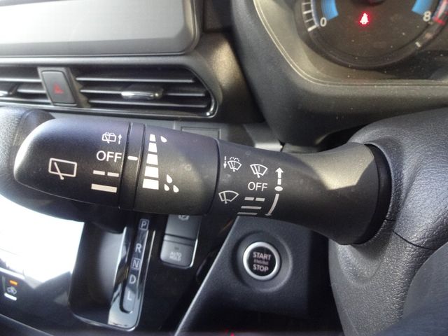 Nissan ROOX 2020-04 19253-21