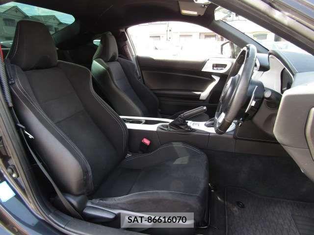 Toyota 86 2016-08 266006-17