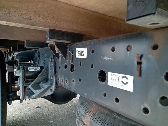 Isuzu ELF TRUCK 2019-06 7542-24