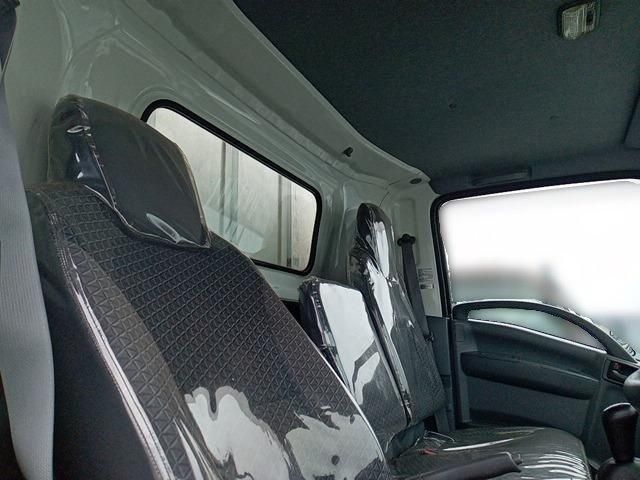 Isuzu ELF TRUCK 2019-06 7542-8
