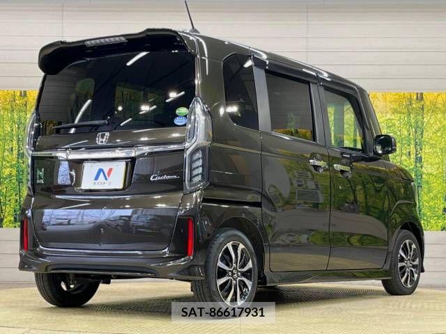 Honda N BOX CUSTOM 2017-09 306923-17