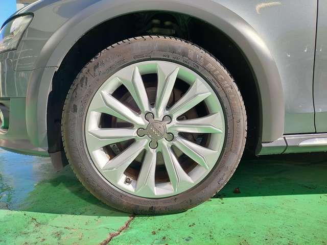 Audi A4 2015-05 183638-5