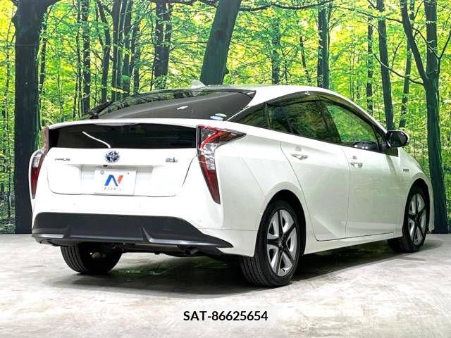 Toyota PRIUS 2015-12 322367-17