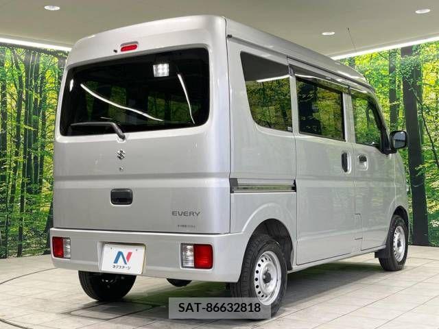 Suzuki EVERY 2022-07 297409-17
