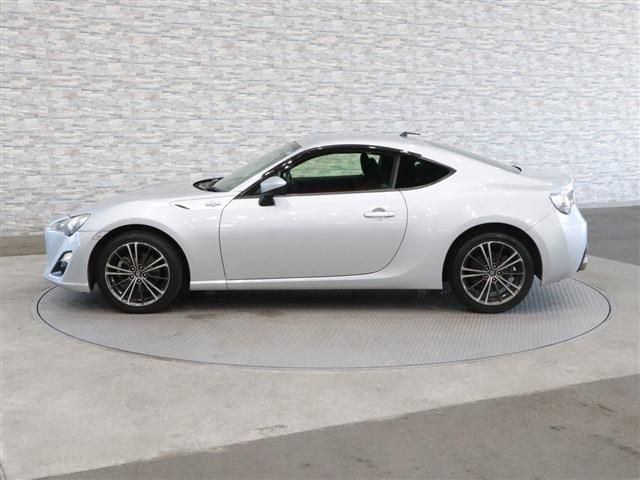 Toyota 86 2013-02 15555-6